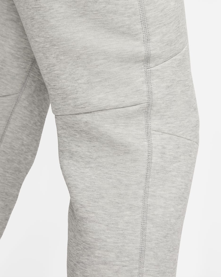 Nike Sportswear Tech Fleece Men s Slim Fit Joggers